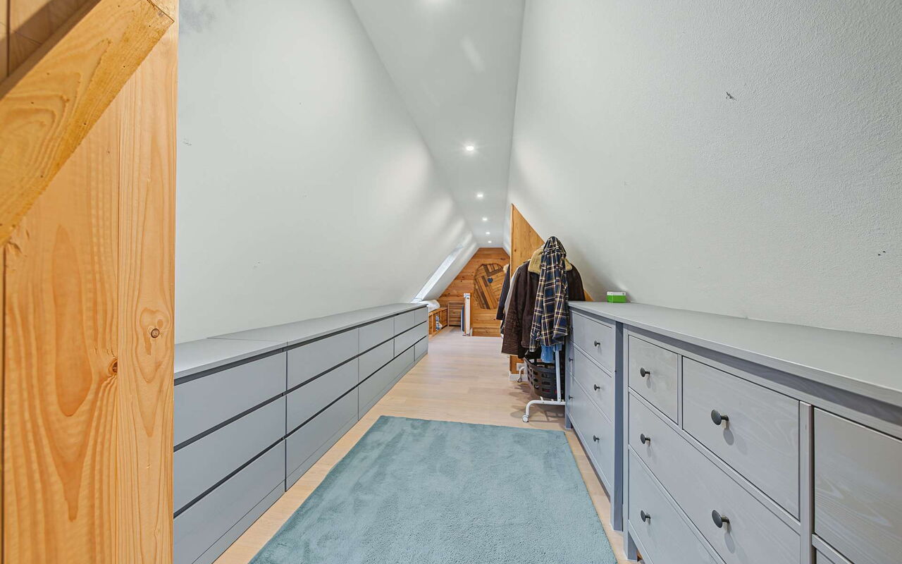 Ankleidezimmer (Spitzboden)