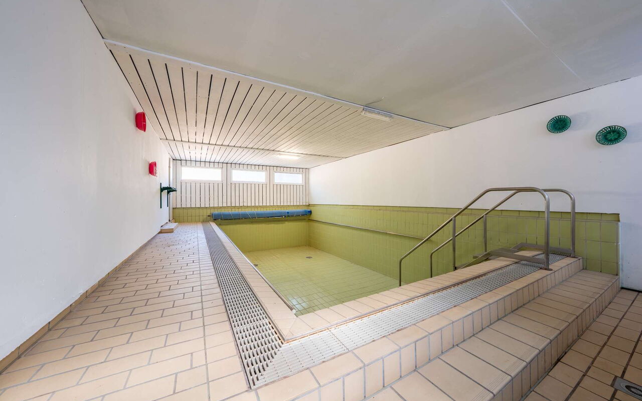 KG: ehem. Schwimmbad