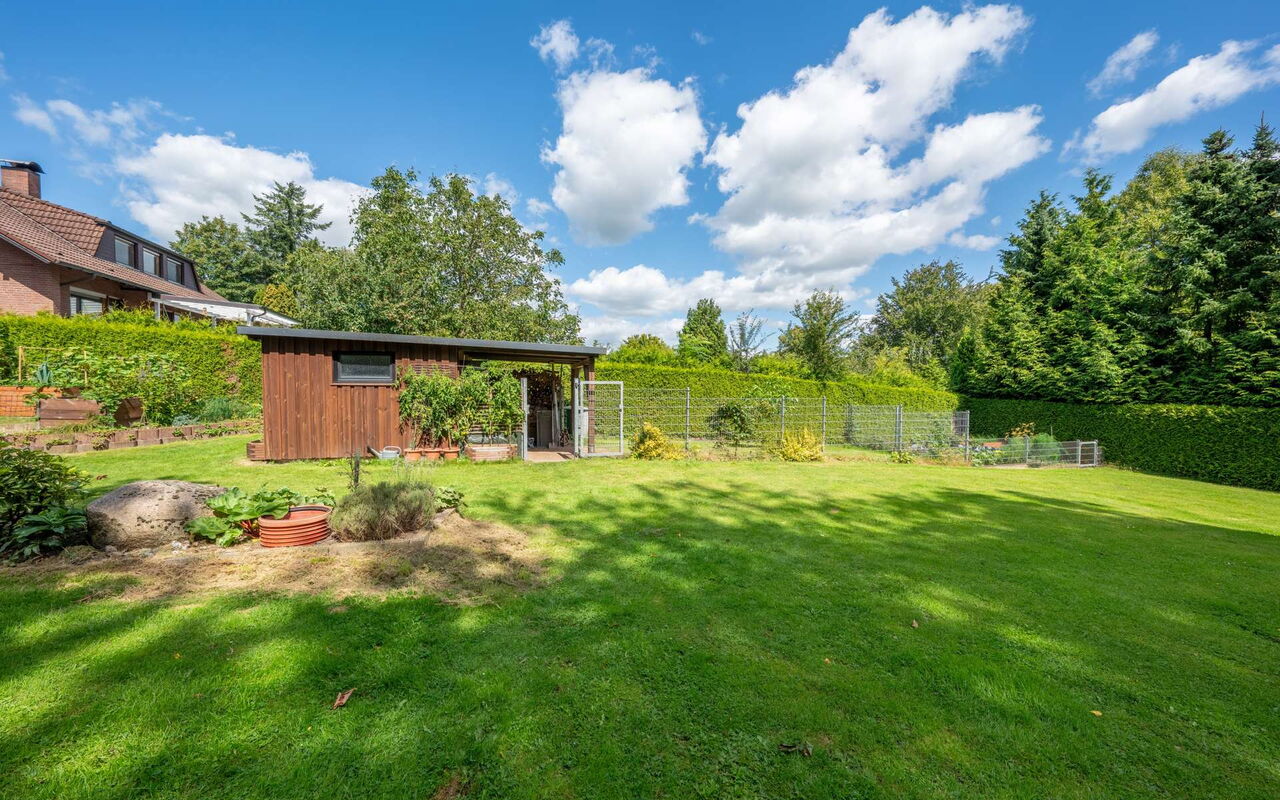 Garten & Hundehaus