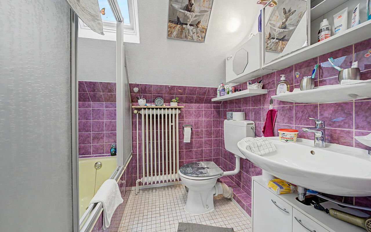 Badezimmer (OG)