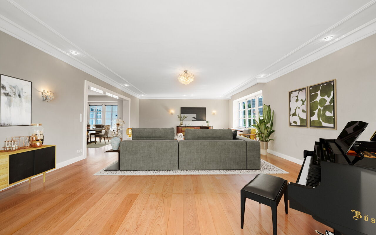 Wohnzimmer (mit Möblierungsvorschlag)